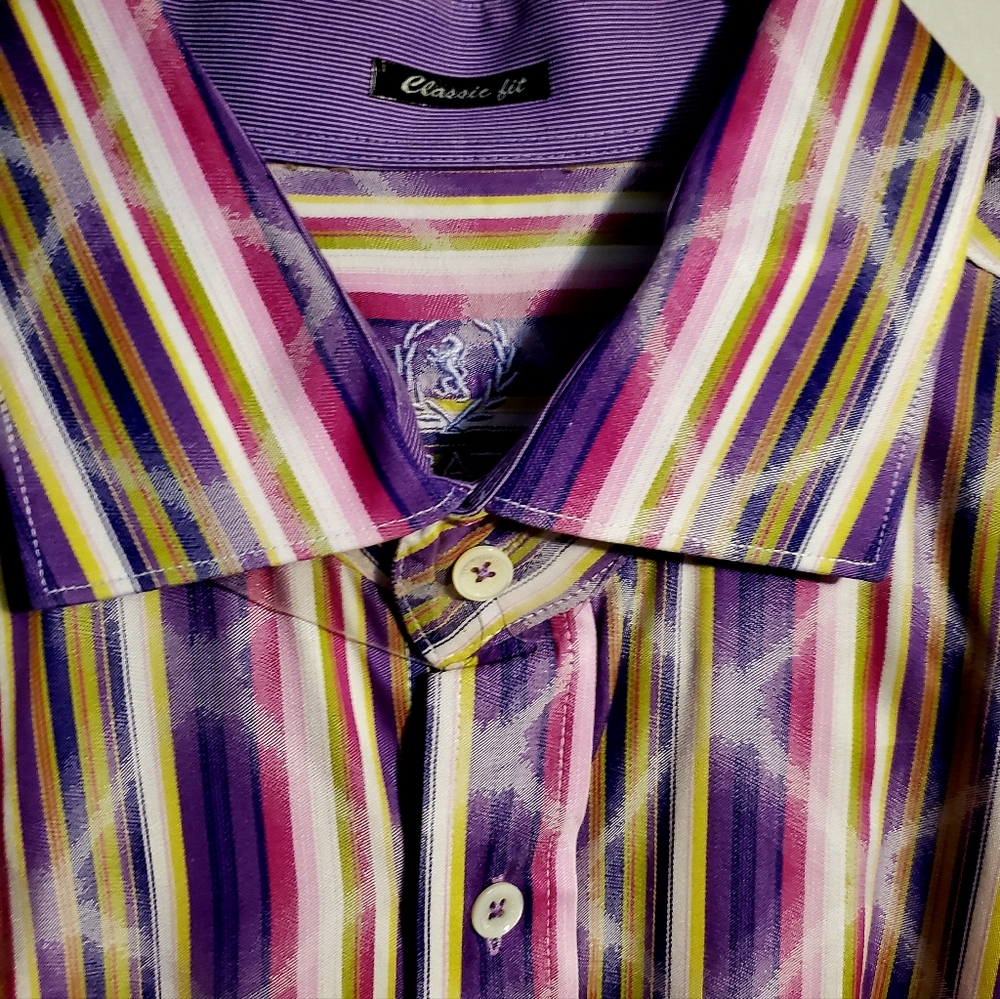 Men's Bugatchi Shirt Size XL.